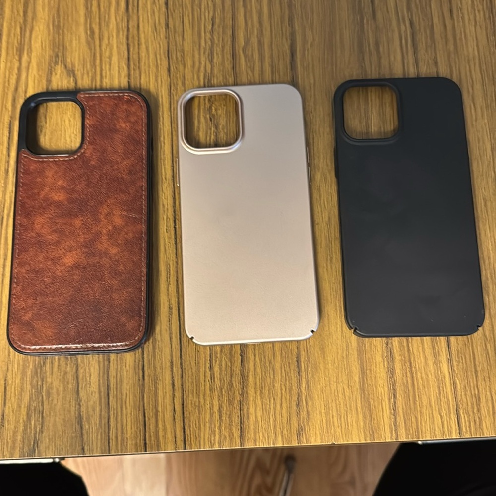 3 IPhone 15 PRO max cases